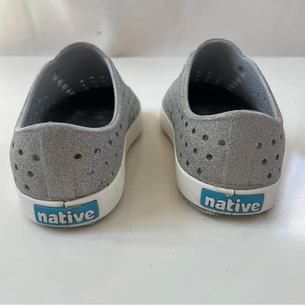 Native Shoes Little Kids Sparkly Gray Grey Jefferson Slip On Water Shoes Size 10